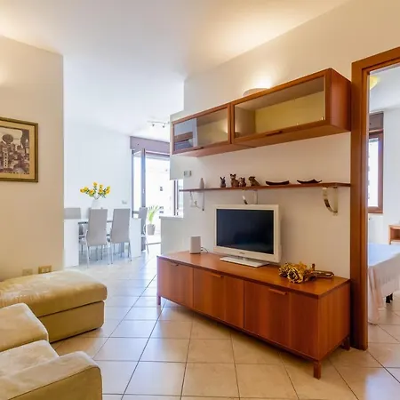 Roomy With Terrace & Parking Lecce