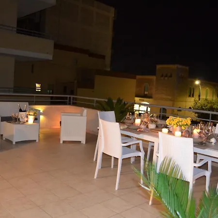 Roomy With Terrace & Parking Apartment Lecce